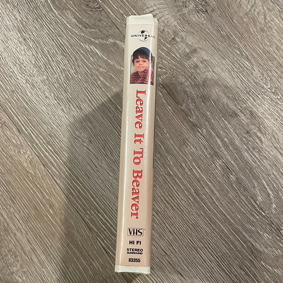 EUC “Leave It to Beaver” VHS movie version of an American television sitcom show - Picture 3 of 6